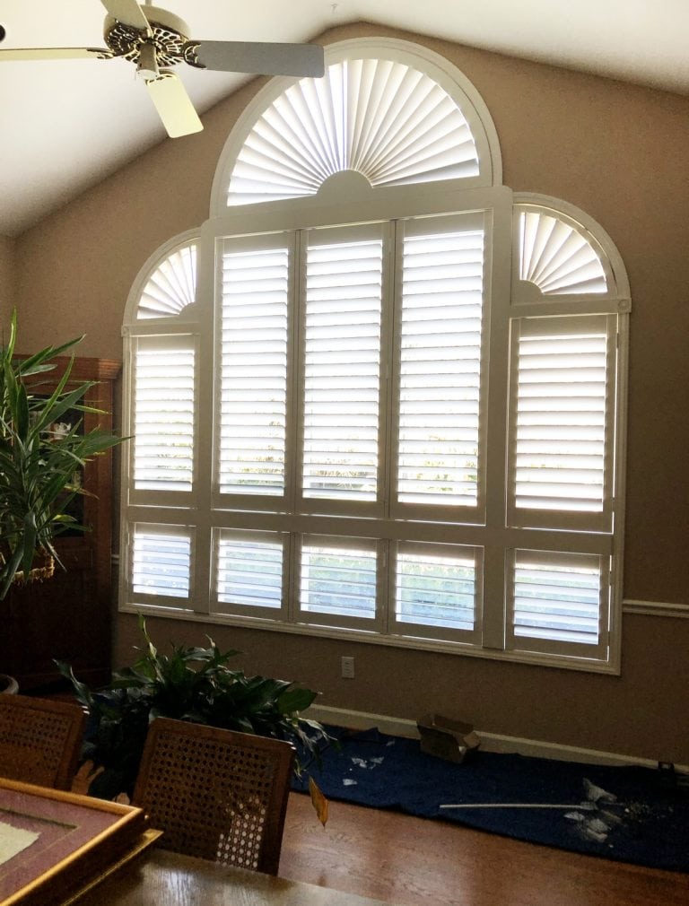 Painted shutter set with arches, Clearview, 3.5 louvers, and no divider rails
